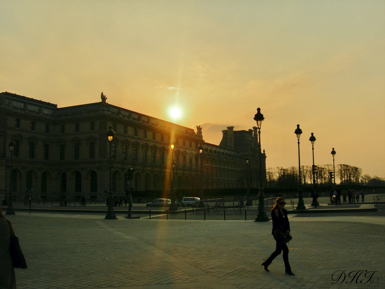 Images - 800 sur 14225